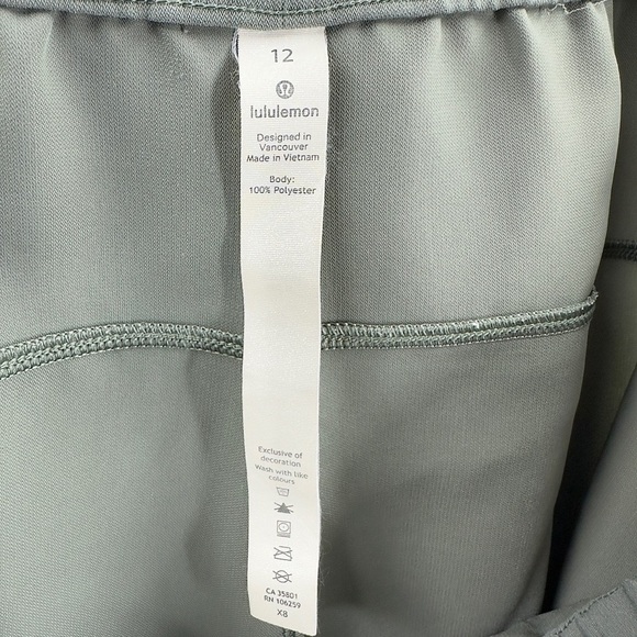 NEW Lululemon Womens On The Fly Crop Pants Size 12 Grey Sage Pockets Casual - Picture 8 of 15